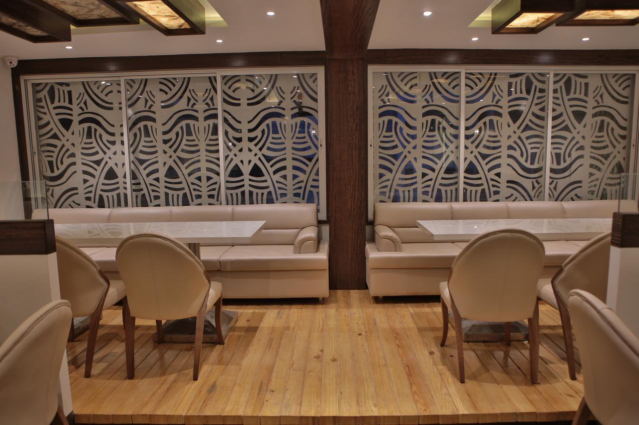 Hotel K P Pride Jalgaon Exterior photo